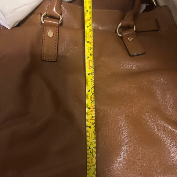 The Michael Kors Hamilton Large Leather Tote - Picture 5 of 8